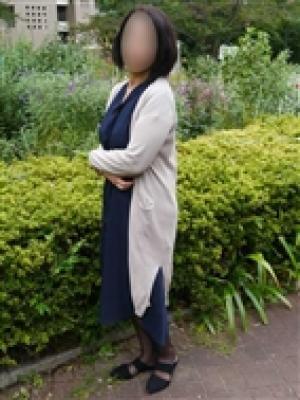 しおり（50歳） かわいい熟女&おいしい人妻　五反田・品川店