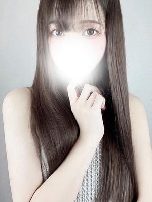 知夏（ちなつ）（22歳）