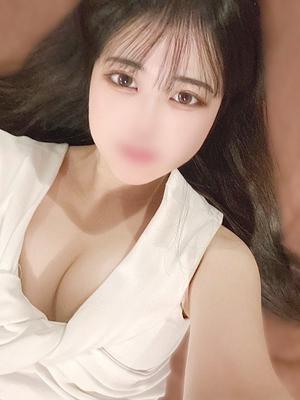 愛海（あみ）（22歳） 人妻の蜜 西船橋店