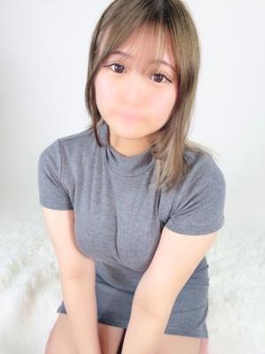 優愛（ゆら）（20歳） 人妻の蜜 西船橋店