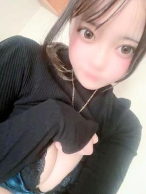 莉奈（りな）（18歳） 人妻の蜜 西船橋店