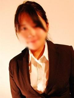 栗原芳恵（42歳） 派遣妻