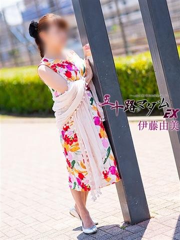 紗奈（さな）（20歳） 人妻の蜜 西船橋店