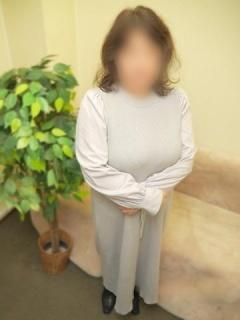ももか（48歳） かわいい熟女&おいしい人妻　町田店