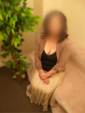 ゆん（53歳） かわいい熟女&おいしい人妻　町田店