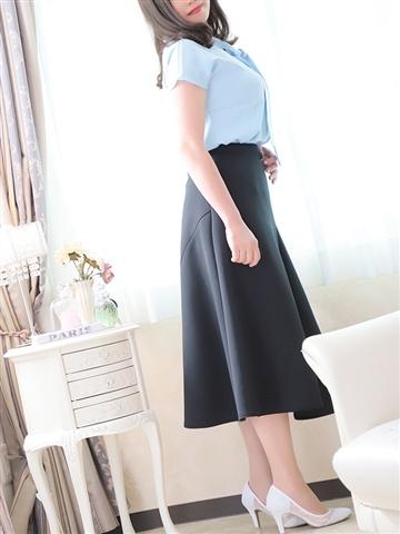 西村 知美（45歳） デリヘル熟女・人妻マダム宮殿 名古屋