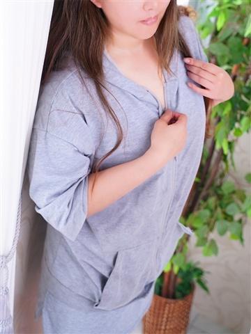 占部 房子（45歳） デリヘル熟女・人妻マダム宮殿 名古屋