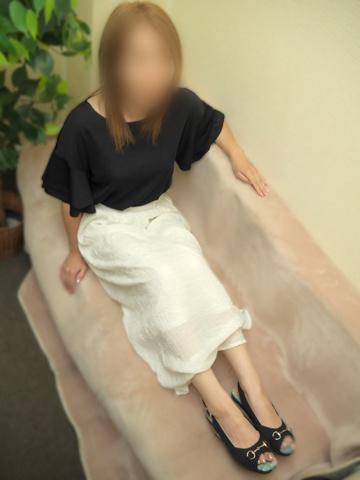 ゆりか（35歳） かわいい熟女&おいしい人妻　町田店