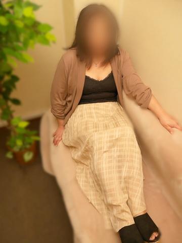 ゆん（53歳） かわいい熟女&おいしい人妻　町田店