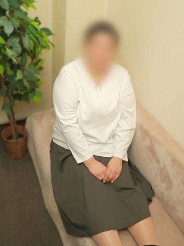 かんな（43歳） かわいい熟女&おいしい人妻　町田店