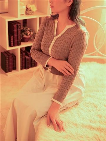 成嶋 瞳子 デリヘル熟女・人妻マダム宮殿 名古屋